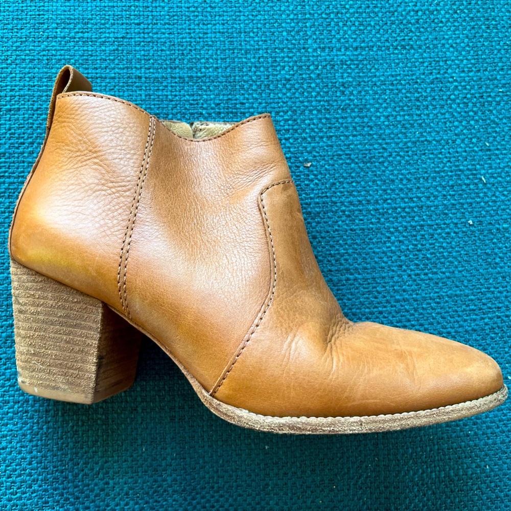 Madewell Boots, size 7, light brown and lightly loved
